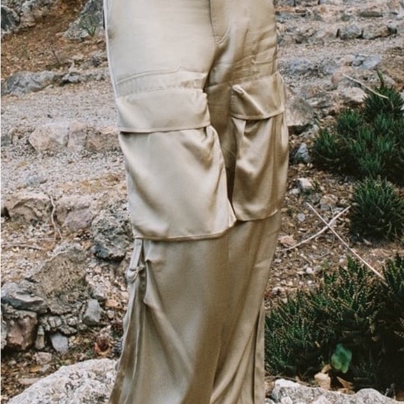 Zara NWT Silk Cargo Pant - Picture 2 of 5